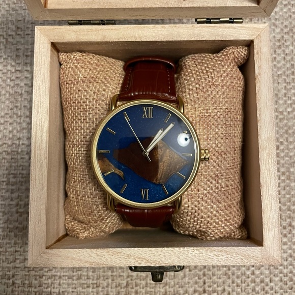 Mens Wood & Blue Resin Watch REAL Leather Strap Engraved - Picture 2 of 5